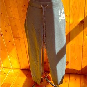 LAST CHANCE Aero gray sweatpants